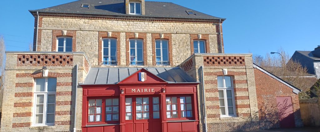 Façade de la Mairie, coté cour.